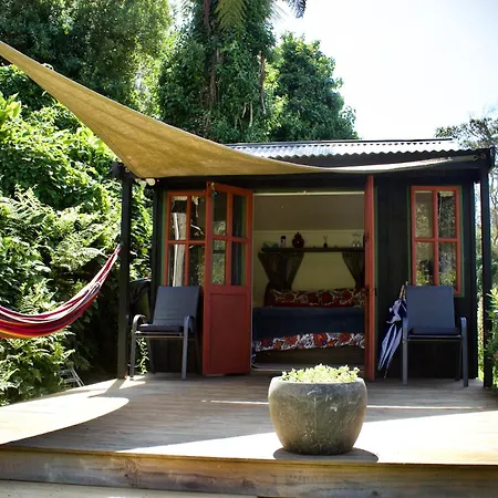 Quirky Woods - Glamping Cabins At Maketu Exterior photo