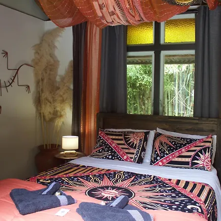 Quirky Woods - Glamping Cabins At Maketu Exterior photo
